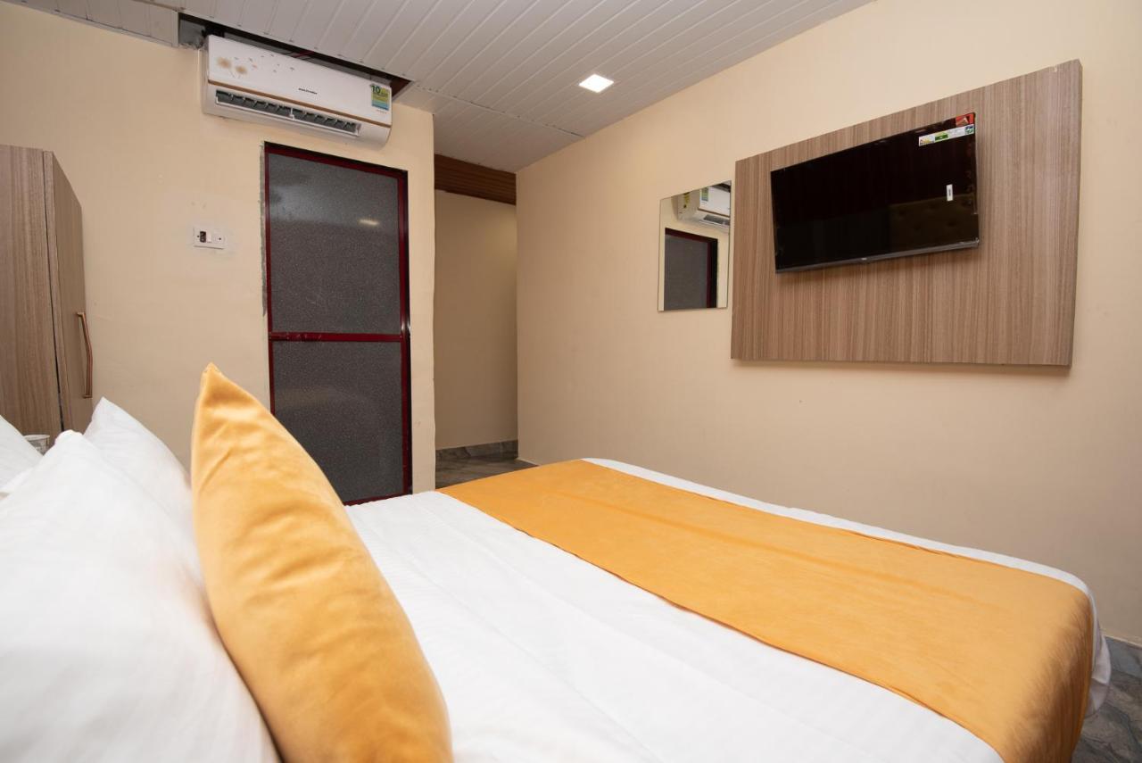 Hotel Priceless Suite Bombay Exhibition Centre Goregaon West Mumbai Exterior photo